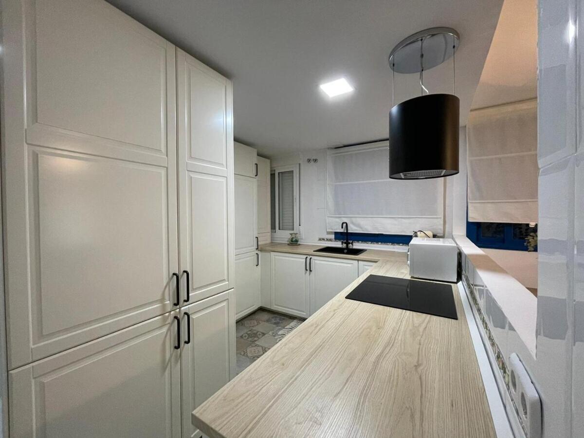 Calu Homes Cerca Playa De Huelin Malaga Ngoại thất bức ảnh