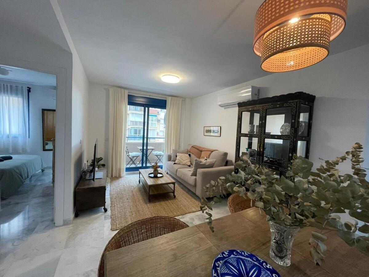 Calu Homes Cerca Playa De Huelin Malaga Ngoại thất bức ảnh