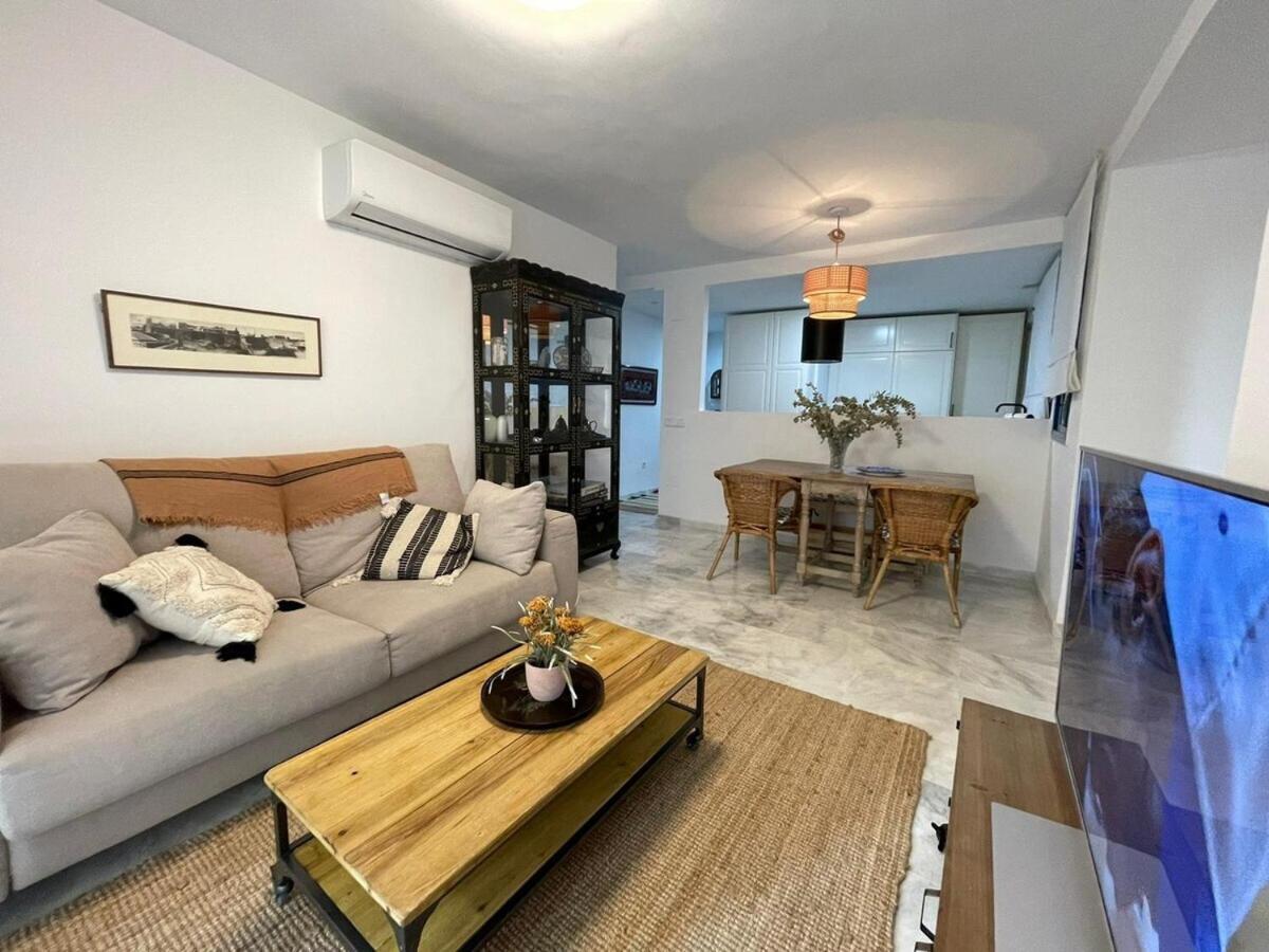 Calu Homes Cerca Playa De Huelin Malaga Ngoại thất bức ảnh