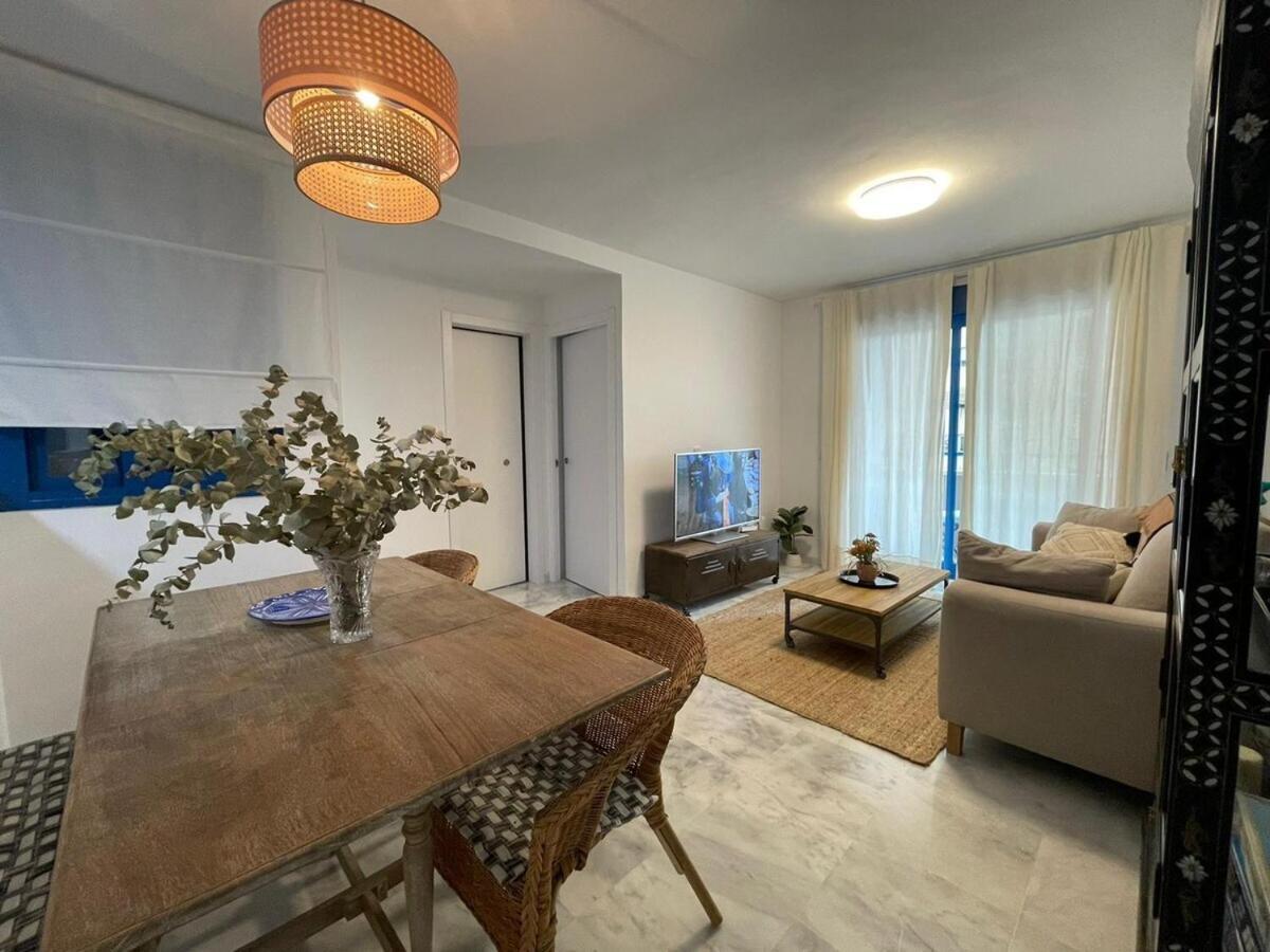 Calu Homes Cerca Playa De Huelin Malaga Ngoại thất bức ảnh