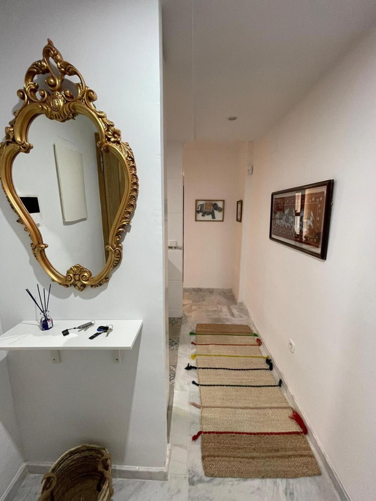 Calu Homes Cerca Playa De Huelin Malaga Ngoại thất bức ảnh